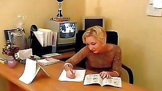 Двоє розбійників спіймали блондинку секретарку частина 3 - безкоштовне порно відео, секс -фільми.