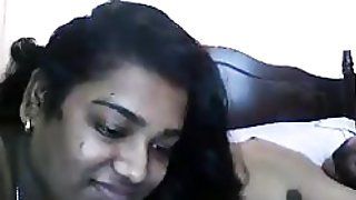 Desi Indian Girl Show Boobs On Webcam - Безкоштовне порно відео, секс -фільми.