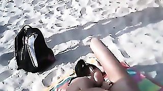 Оральний і секс на нудистському пляжі Леонора - безкоштовне порно відео, секс -фільми.