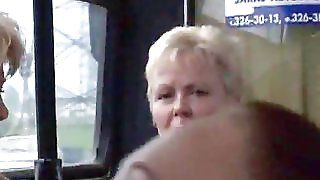Громадський автобусний секс