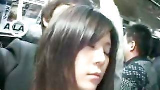 [Японське порно] Публічний мінет у автобусі01