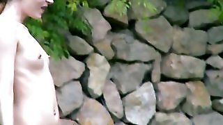 Датські курчата Водні види спорту в саду - безкоштовне порно відео, секс -фільми. Частина 1