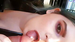 Alt Girl Doing Breath PlayГлубоко мінет у латексній сукні