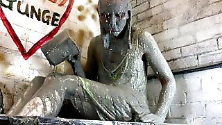 SECRET Messy Play - повністю одягнений SEXY Wam, Splosh Playing with CLAY